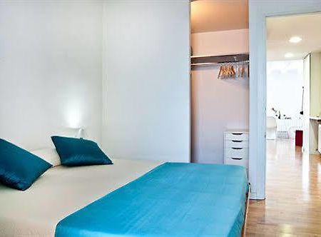 La Pedrera Apartment Barcellona Esterno foto