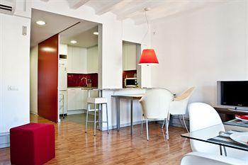 La Pedrera Apartment Barcellona Esterno foto